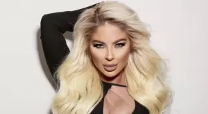 Андреа взриви мрежата, съблече се чисто гола  (СНИМКИ)