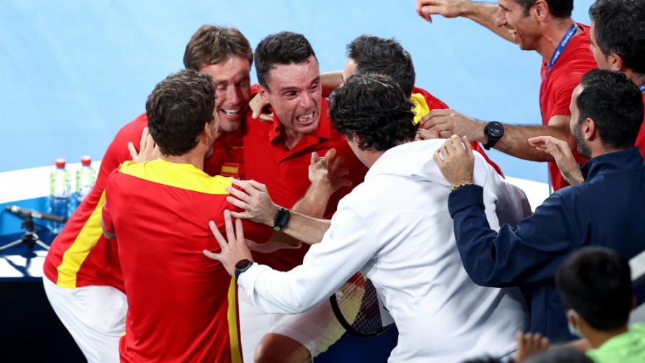 Отборът на Испания се класира за финала на в Сидни