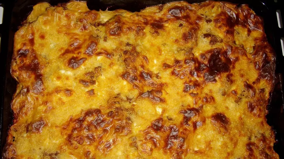 Евтин и вкусен обяд за цялото семейство: Мусака със зелен фасул