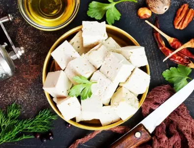 Рецепта за топла салата с печени зеленчуци, червена леща и тофу за перфектен старт на Veganuary