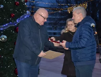 Кметът на Видин получи почетния знак на Съюза на слепите в България и юбилейна грамота
