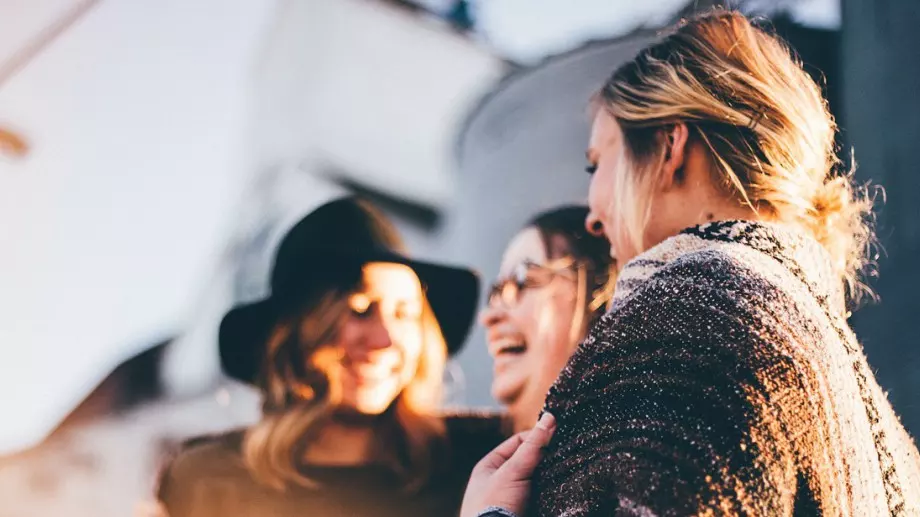 Женски виц за 3 февруари 2024: Скъпи, би ли свалил за мен звезда от небето?