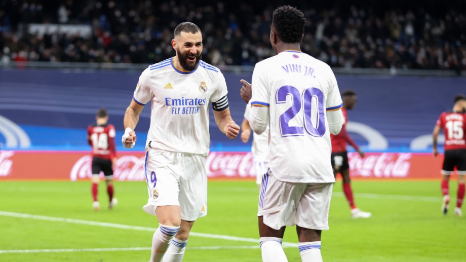 Тази вечер испанският колос гостува на Елче в мач от