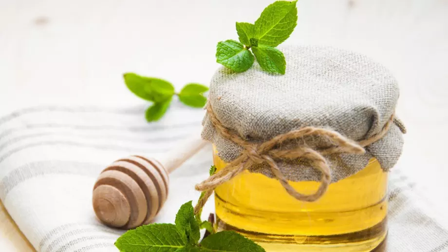 Как сами да си направите ментов мед