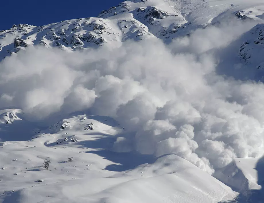 Avalanche Bulgaria: Новият сняг повишава опасността от лавини 