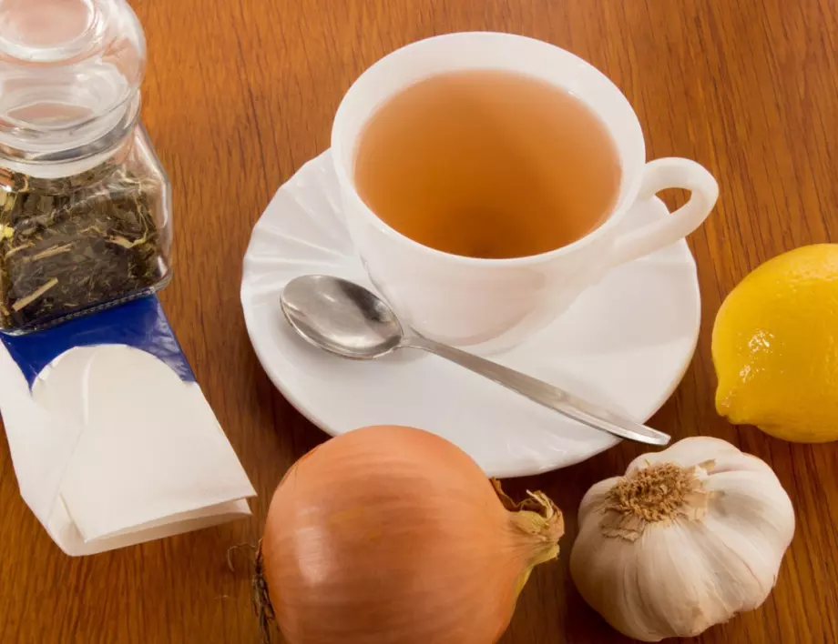 Идеалната рецепта на баба: нарязан на кръст лук, потопен в чая