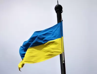 ЕС не вижда причина за евакуация на дипломатите си от Украйна 