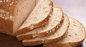 Защо да избягвате нарязания хляб?