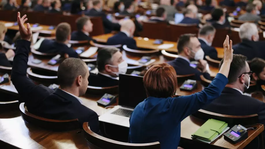 Приеха по-високите пенсии и осигуровки, но има сериозна пречка