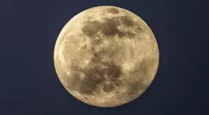 Излязла от контрол ракета на SpaceX е на път да се сблъска с Луната