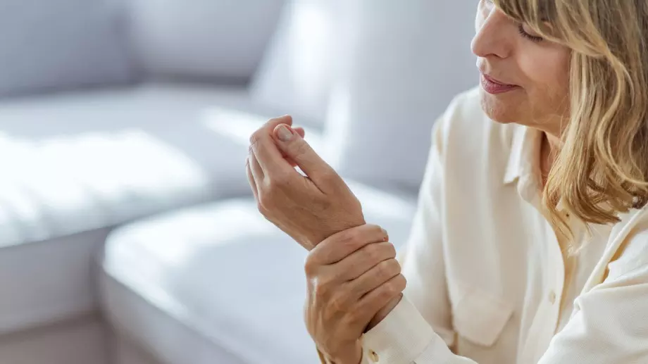 3 храни, които хората с артрит НЕ трябва да ядат