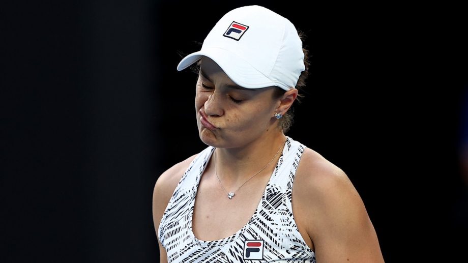 Лидерката в световната ранглиста Ашли Барти започна по впечатляващ начин