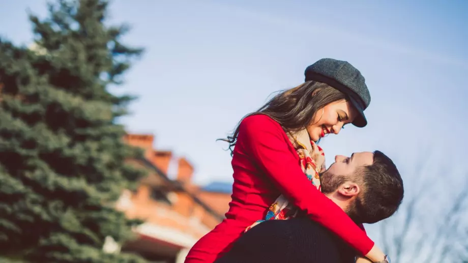 Как да разберете, че мъж Везни е влюбен във вас