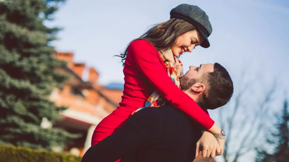 Любовен уикенд хороскоп за 15-16 октомври 2022