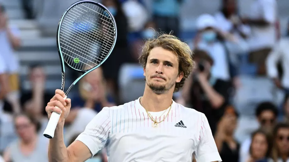 Александър Зверев смачка румънец за 1/8-финал на Australian Open (ВИДЕО)