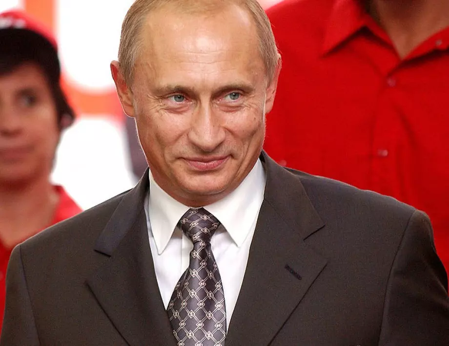 Историята помни: Скандалната комисия, от която Путин тръгва към върха