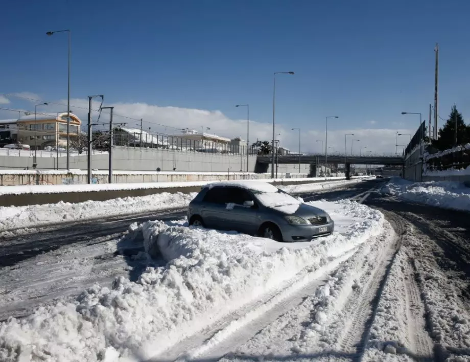 Бедствено положение в Гърция и Турция след силната снежна буря