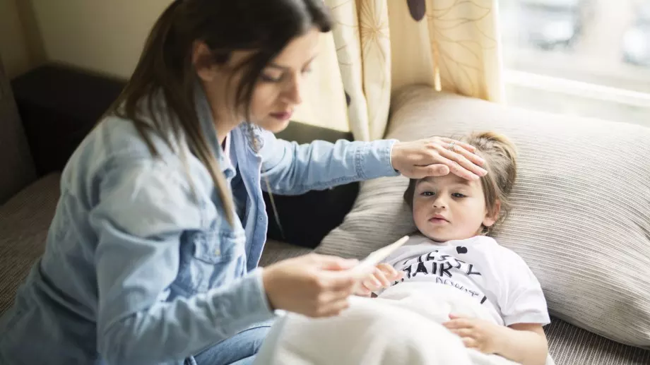 Учени: Нормално ли е детето да боледува често и как да облекчим симптомите