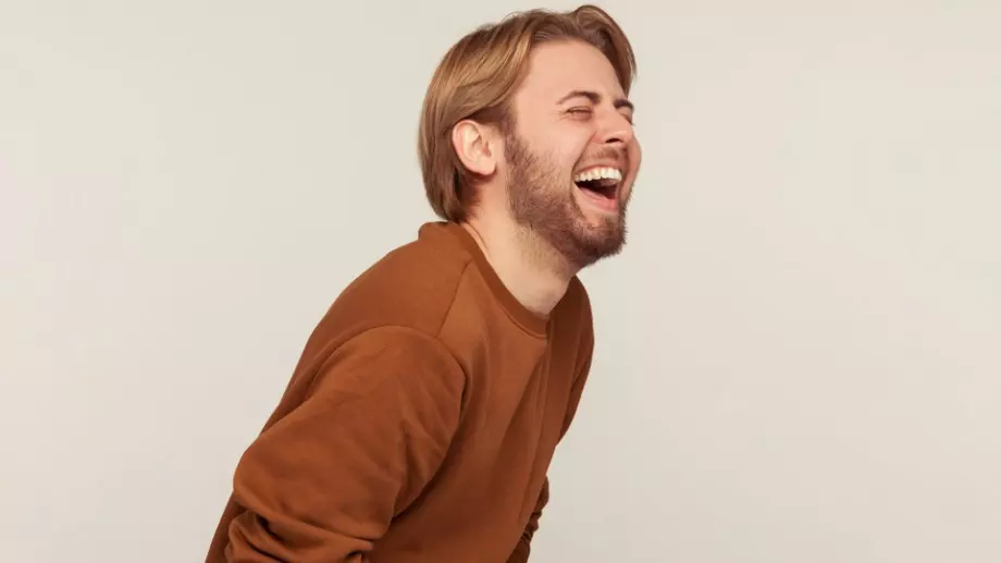 Виц за добър вечер: Младеж завършил Морско училище