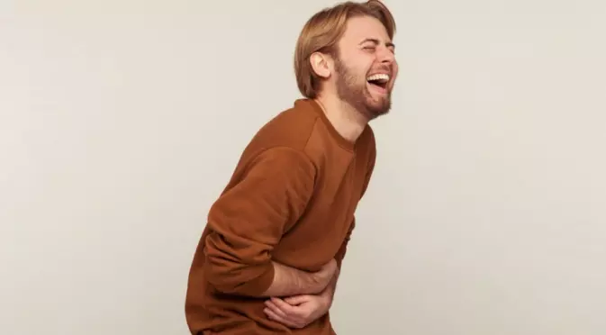 Виц за добро утро: Мъж и жена в Интернет