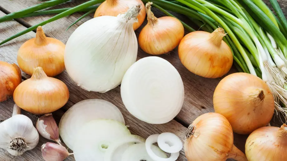 Ето защо да включите лук и чесън в диетата си
