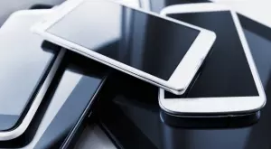 Apple намалява изоставането си от Samsung на пазара на смартфони 