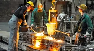 Отчетоха годишен спад на промишленото производство за четвърти пореден месец