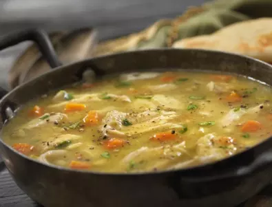 Домашна пилешка супа със спанак