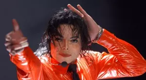 Вижте порасналите деца на Майкъл Джексън (СНИМКИ)