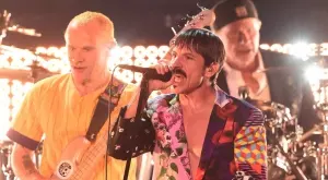 Red Hot Chili Peppers ще пуснат новия си и дванадесети