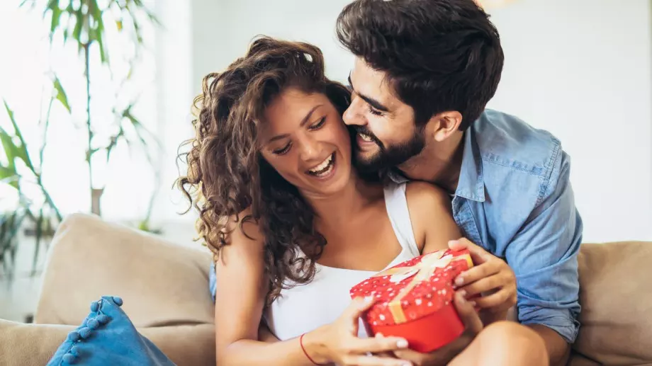 Перфектният коледен подарък според зодията