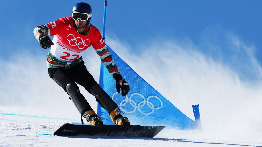 Българският сноубордист Радослав Янков се класира за осминафиналите в паралелния