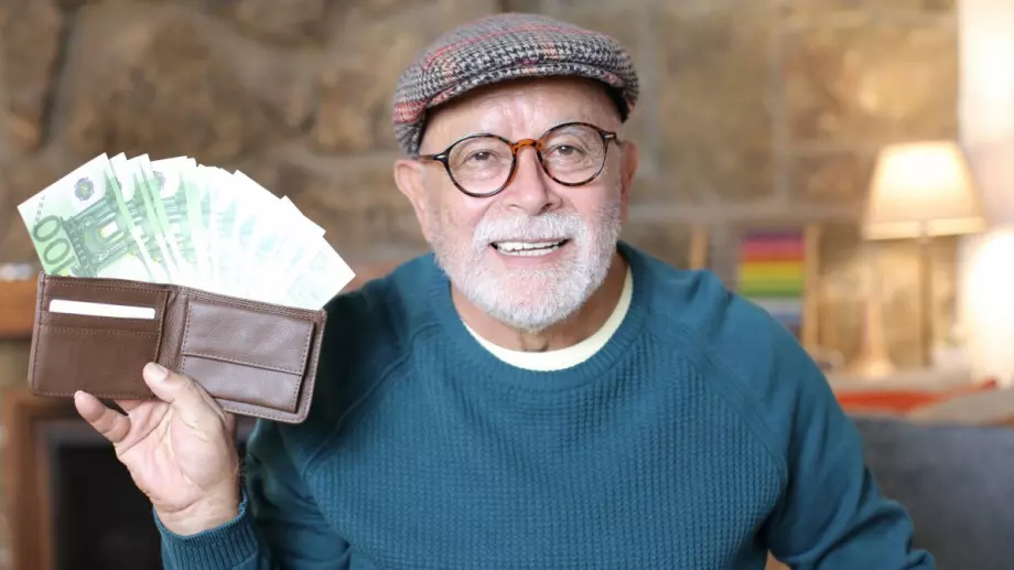 Колко пенсионери взимат максимална пенсия в големите области в страната? 