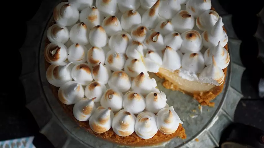 Класически Ню Йорк чийзкейк (ВИДЕО)