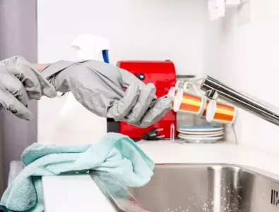 Как да изчистите запушения канал на мивката