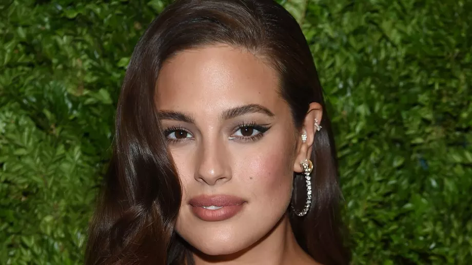 Ашли Греъм показа новородените си близнаци (СНИМКИ)