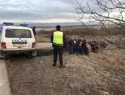 Кметът на Трояново за пореден път задържа нелегални мигранти