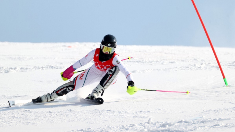 Единствената българка в алпийските ски на Ева Вукадинова гостува в
