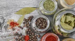 Крият ли опасност за здравето бурканчетата с подправки?