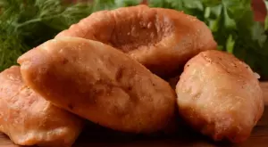 Бабините пирожки със сирене