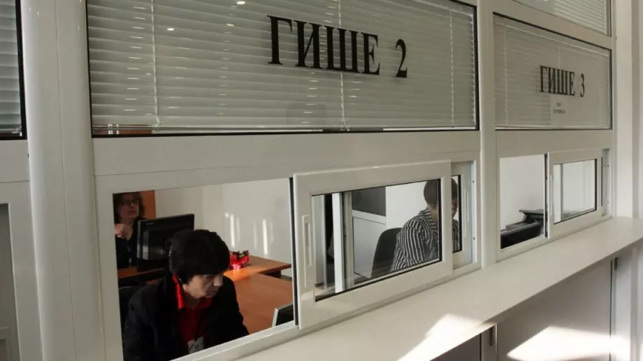 Край на удостоверенията, електронният подпис също отпада