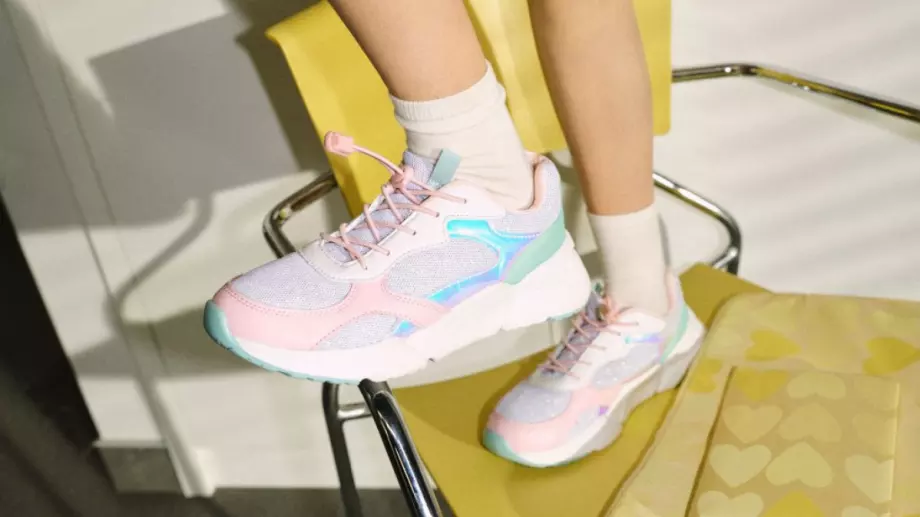 Активна пролет – преглед на най-модерните дамски спортни обувки