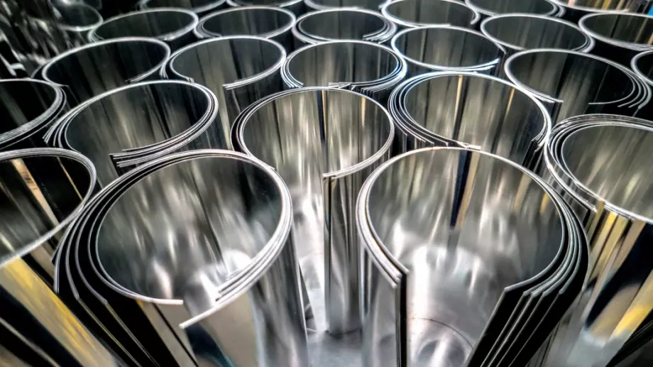 Рекорден скок на алуминия и никела заради кризата в Украйна