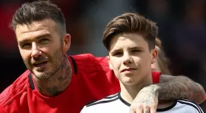 17-годишният Круз Бекъм се съблече, за да имитира баща си (СНИМКИ)