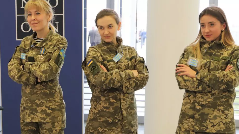 Жените бойци на Украйна: Трудните времена създават силни хора