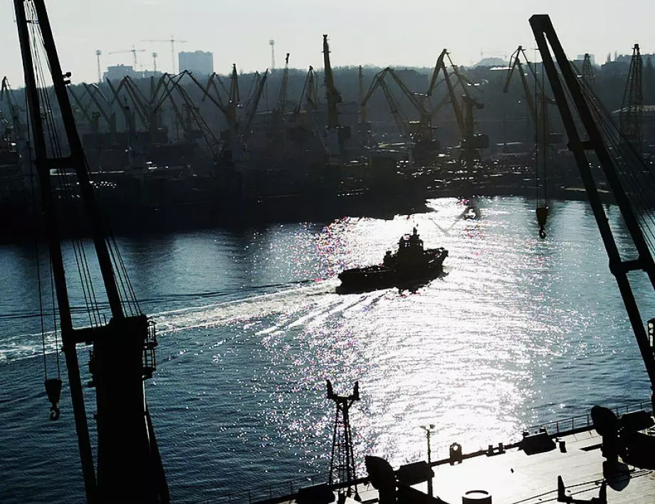 Москва: Увеличаваме морския хуманитарен коридор за извеждане на чуждестранни кораби от украинските пристанища