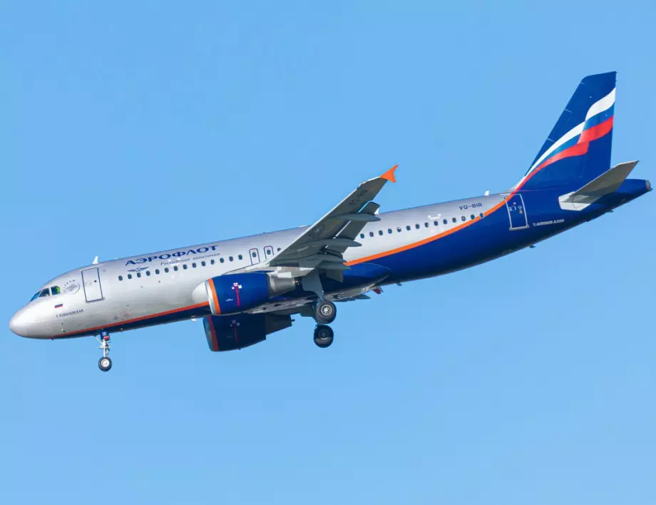 Руските авиокомпании с нов проблем: На границата свалят пилотите