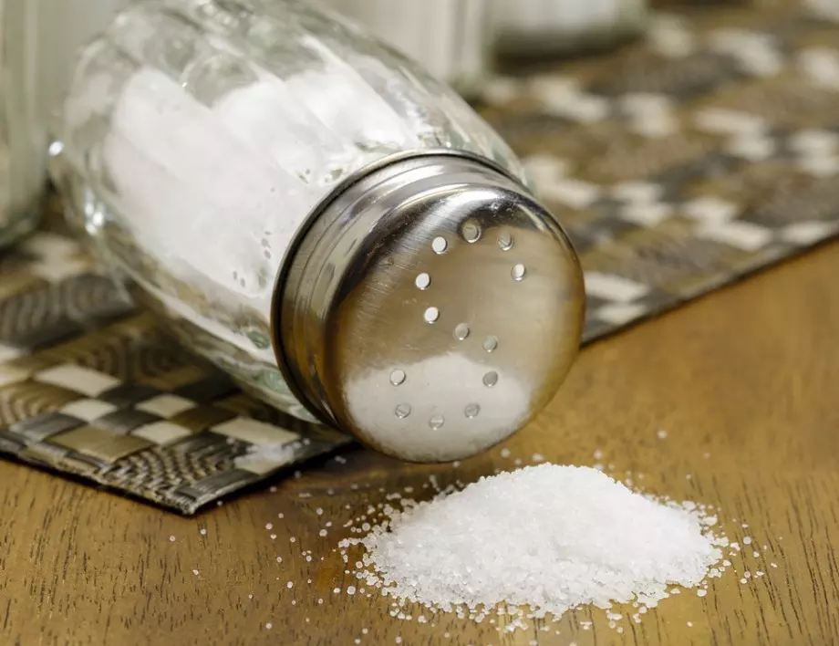 Тези храни елиминират излишната сол от тялото