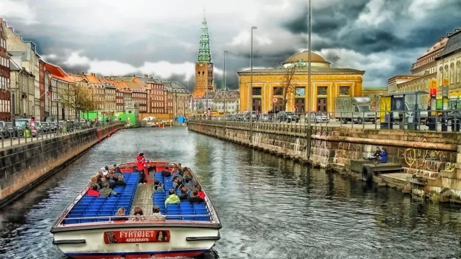 Икономия: Дания отменя национален празник, за да пести пари за отбрана