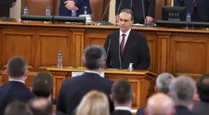 2022/03/01/0200711001646140282